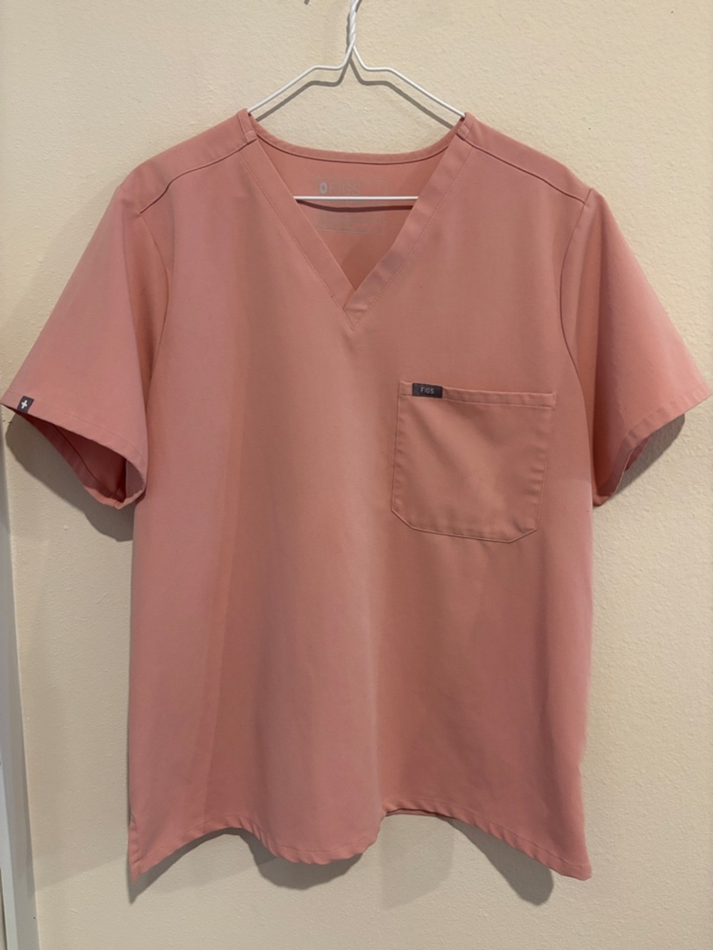 Figs Technical Collection Scrub top/ Shirt. With chest pocket. FIONx fabric